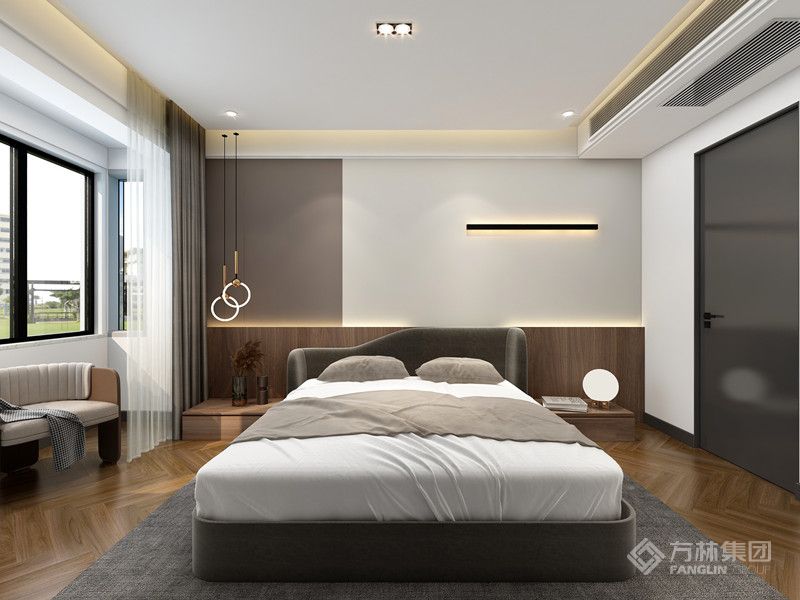 卧室采用了比较温和的浅咖色，旨在构造舒适的休息环境，同样家具与灯饰线条简洁利落，诠释着简约的境界。