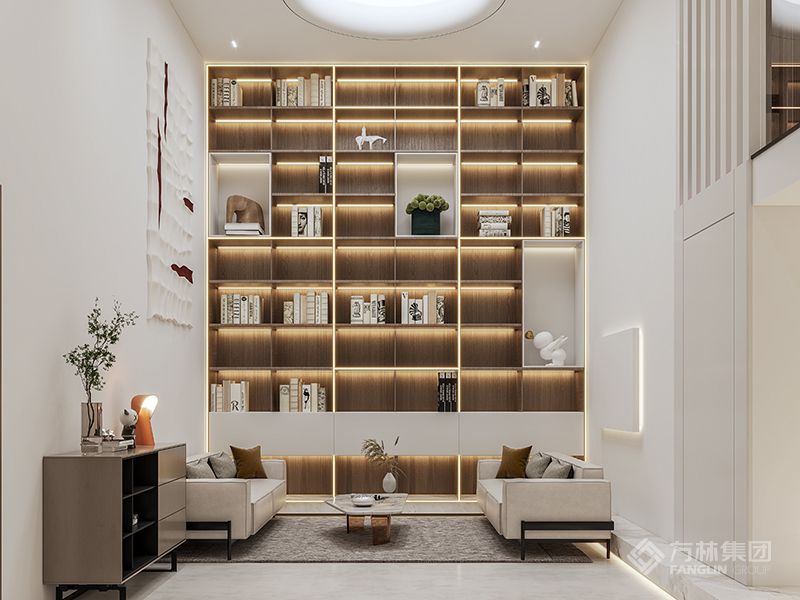 整个地下空间疏朗开放，南向的玻璃天窗带来充足的自然采光，天窗下尽可展示个人收藏，时间的变化则让光幻化出自由之舞