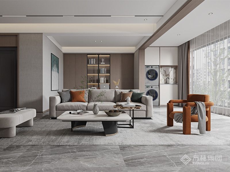 两个阳台均封入室内，扩大客厅、书房以及厨房的使用面积。