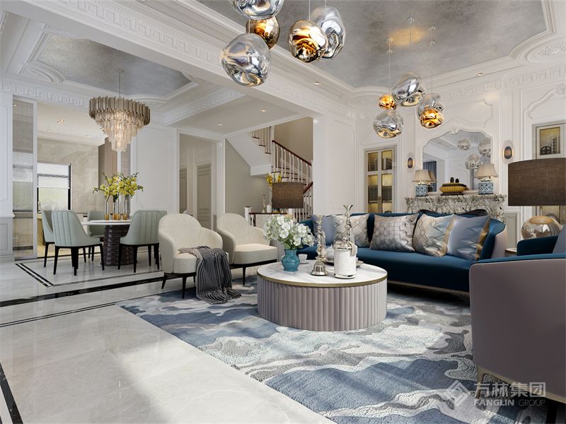  设计师在客厅、餐厅当中以及厨房当中都突出了卡通装饰品的设计特点，让整个空间进行相互融合一体性。同时，这些装饰作品又让这个空间变得十分活泼明亮。