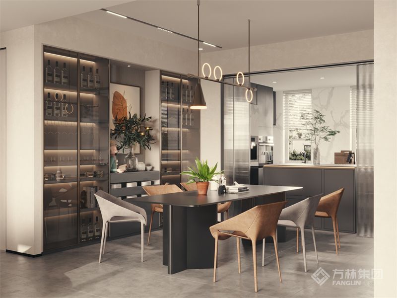 为了保持空间的整体属性 搭配了或浪漫或清雅的格调质感  让家人在这里多获得一份美的感受