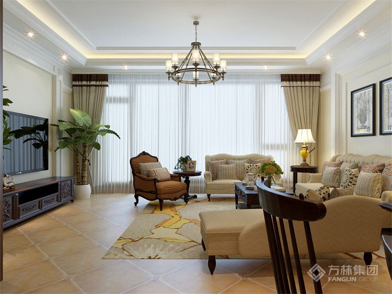 客厅空间相对比较完整开敞，独立存在，在布局和家具摆放中主要以聚会式的环形摆放模式，电视并非客厅的中心，主要以交流的家庭氛围为主导。家具选择有质感同时又不繁琐的实木家具，颜色稳重又不老气，搭配暖色调的软