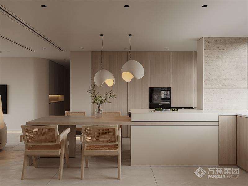 整个餐厅我们使用了大量温柔的弧线，再铺以蓬松质感的座椅，二者相互协调共同勾勒出整个餐厅的浪漫质感